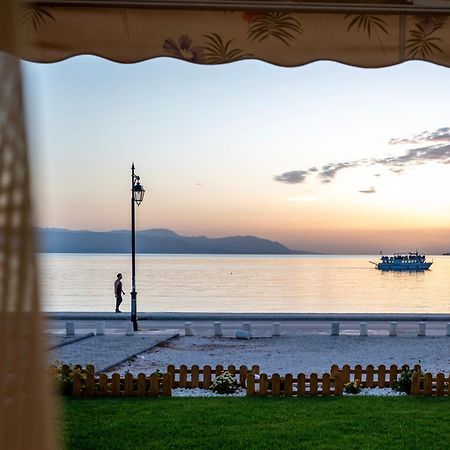 Loutraki Sea Sunset 아파트 외부 사진